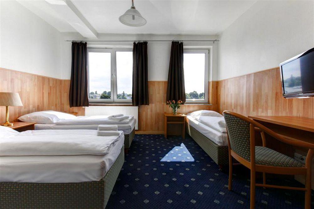 Itm Hotel An Der Bille Гамбург Экстерьер фото