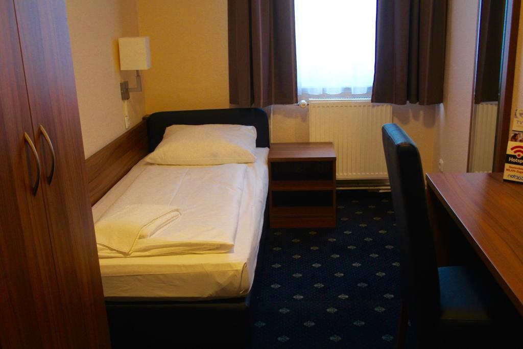 Itm Hotel An Der Bille Гамбург Экстерьер фото